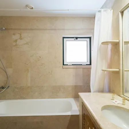 Apartment Flh Balcony With Pool Cascais
